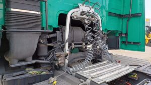 truck RIMESSO IN FLOTTA NOLO FP617KN 130937